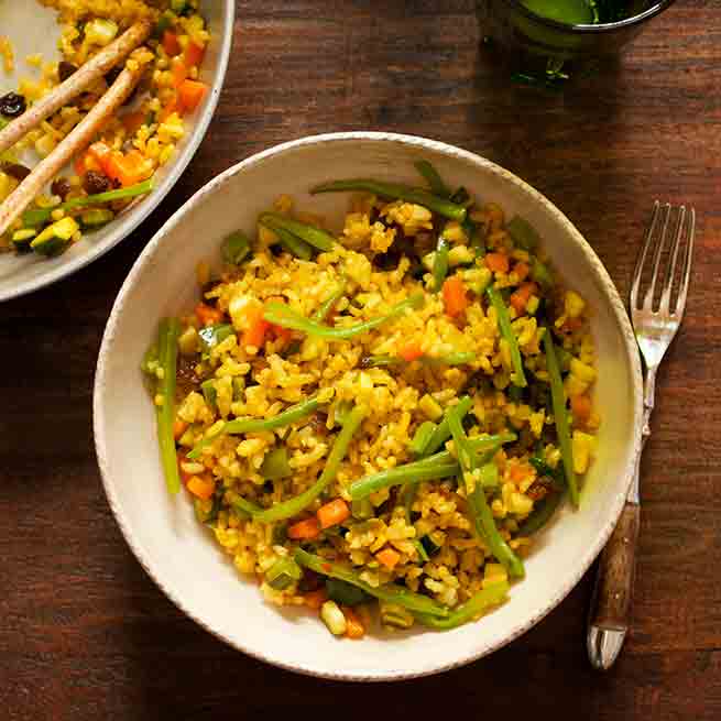 Arroz con verduras y pasas al curry - Petramora