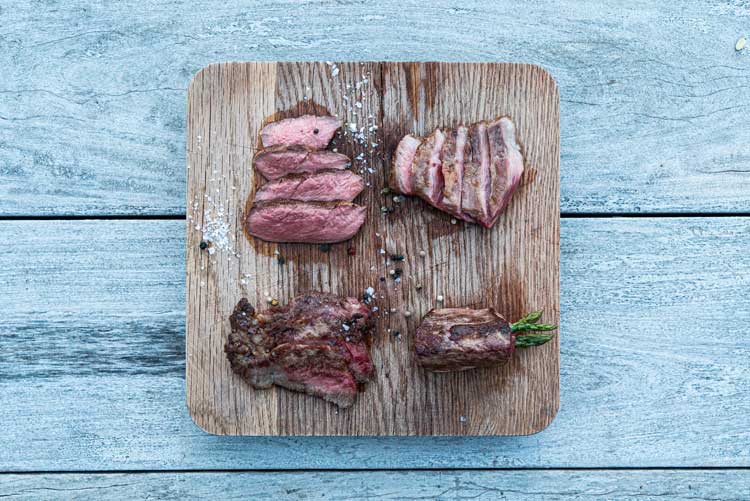 Mejores carnes del cerdo ibérico: Solomillo, secreto, pluma y presa.